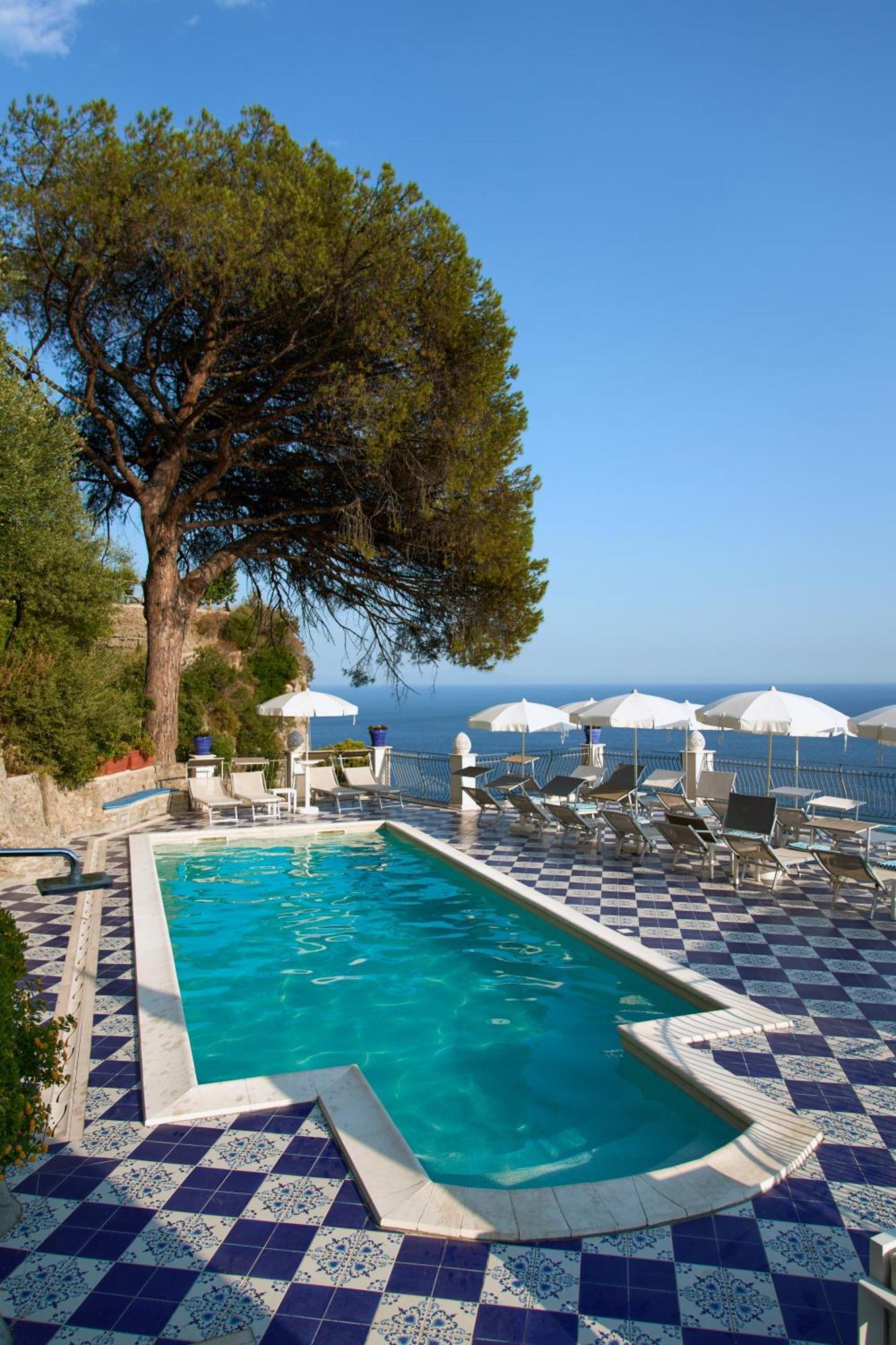 Hotel Villa Pandora Maiori Exterior foto